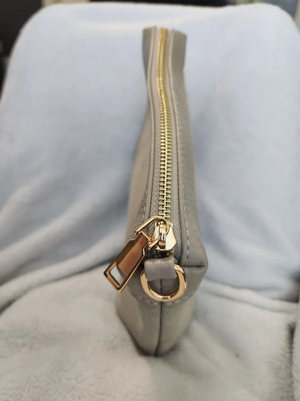 Rachel Zoe Gray Cosmetic Makeup Travel Bag Gold Hardware